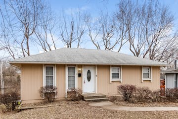 201 S Ellison Way Independence, MO 64050